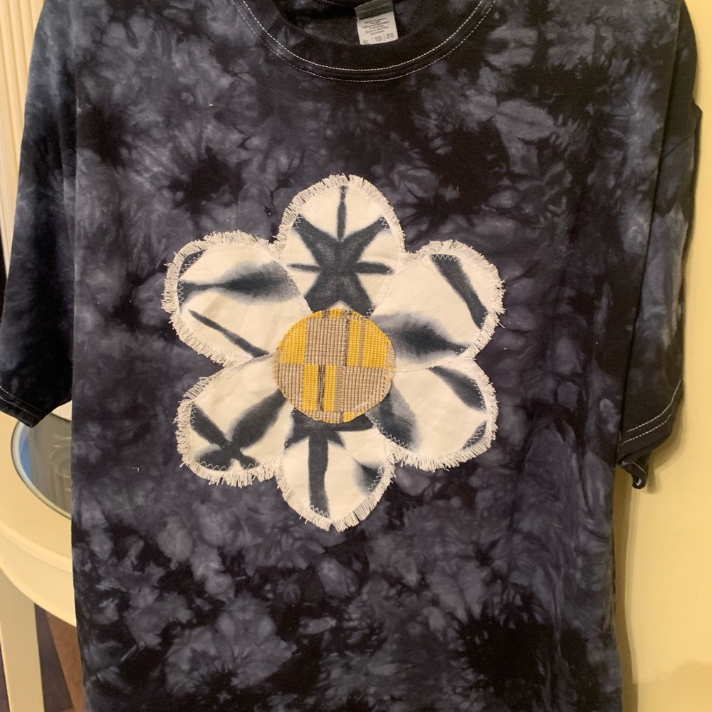 NEW navy tie dyed tee with tie dyed flower.